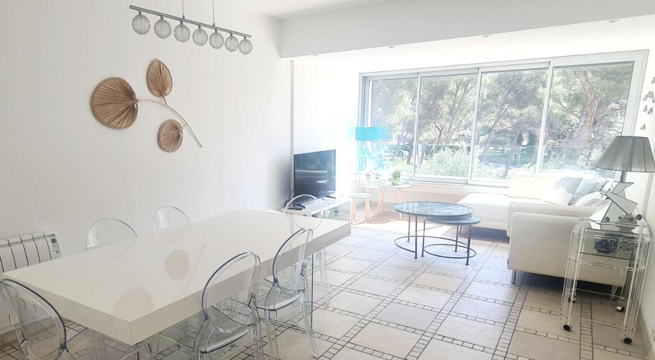 Superbe Appartement Dans Cadre D'Exception - Piscine, Plage Et Tennis Prive บ็องโดล ภายนอก รูปภาพ